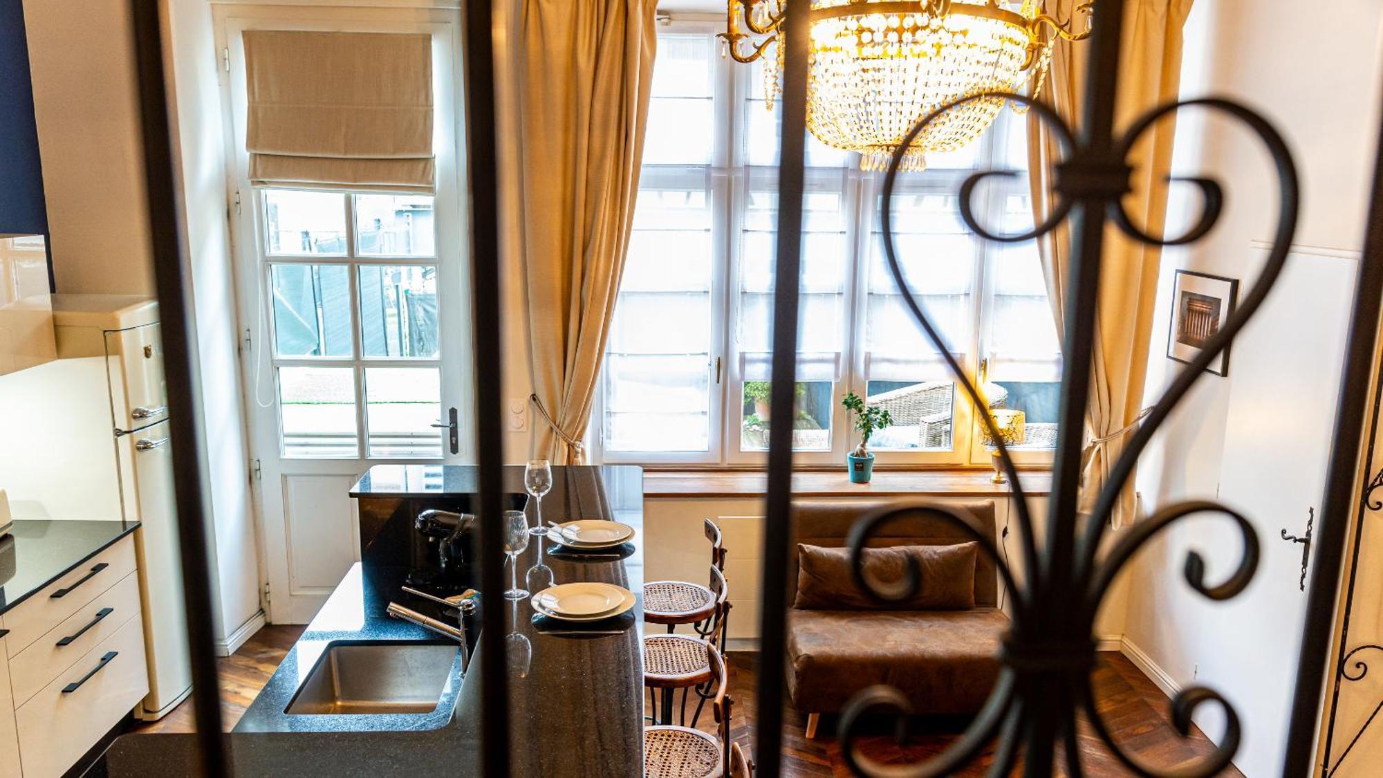 Le Chouette Loft Apartment Дижон Екстериор снимка