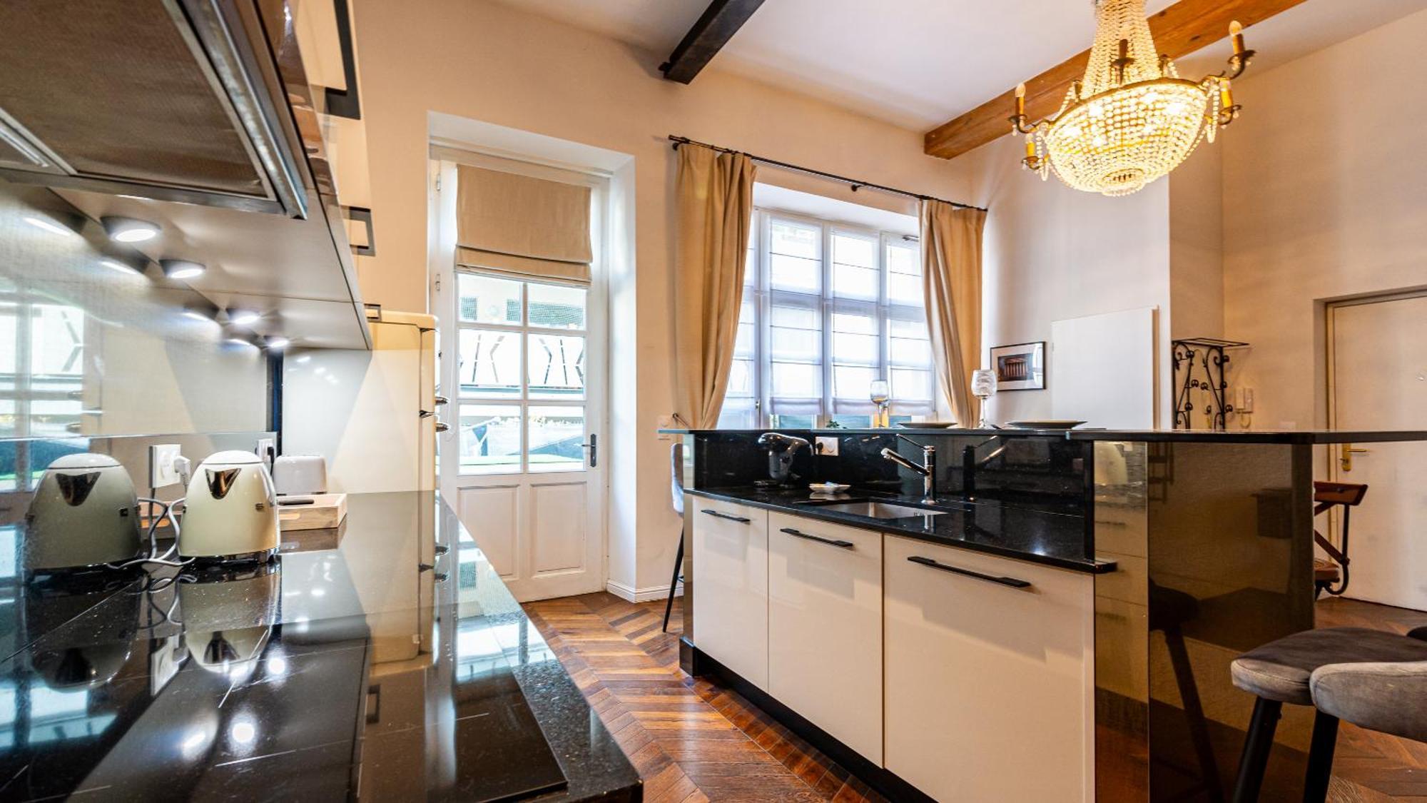 Le Chouette Loft Apartment Дижон Екстериор снимка